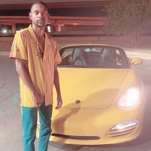 Meet your Posher, Malik